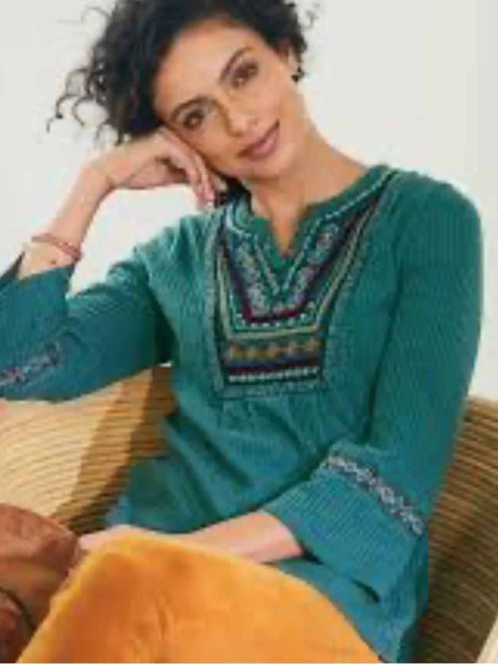 SOFT SURROUNDINGS GABRIEL TOP Pine Grove EMBROIDERED TOP - med